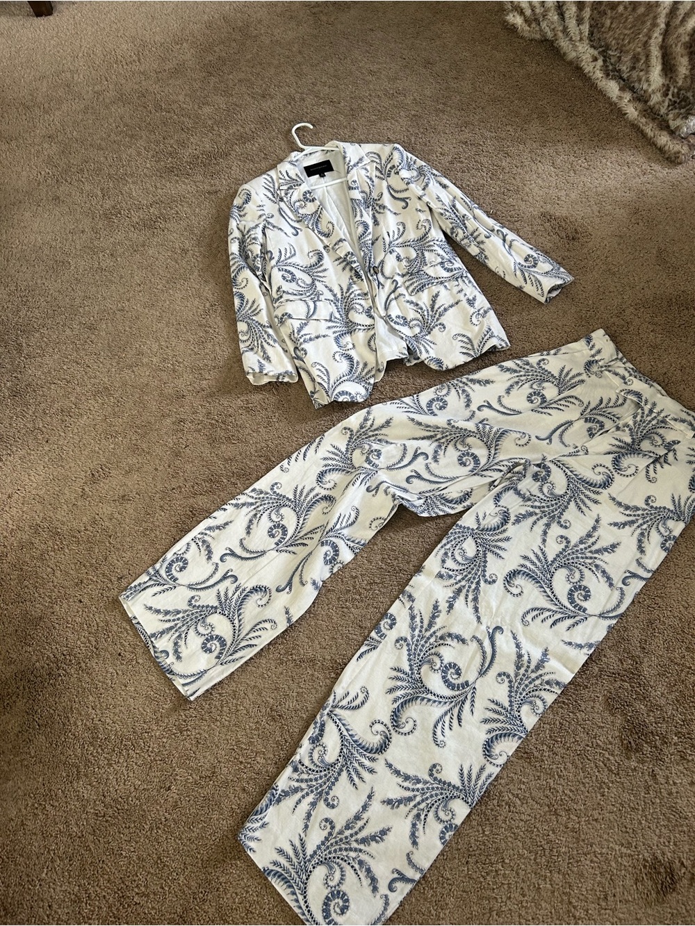 Banana Republic White and Navy Printed Wide-Leg Pants with Matching Jacket